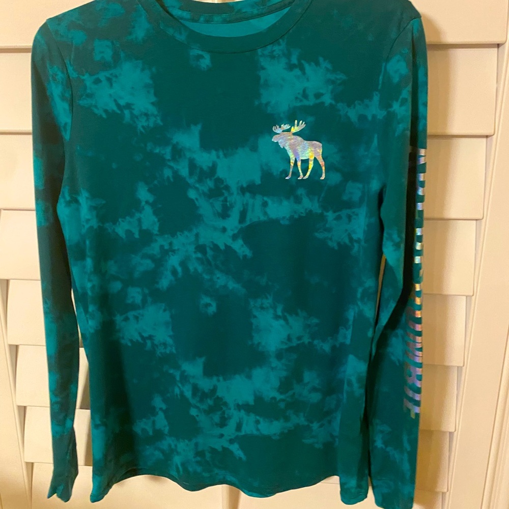 Girls Abercrombie blue tye dye long sleeve